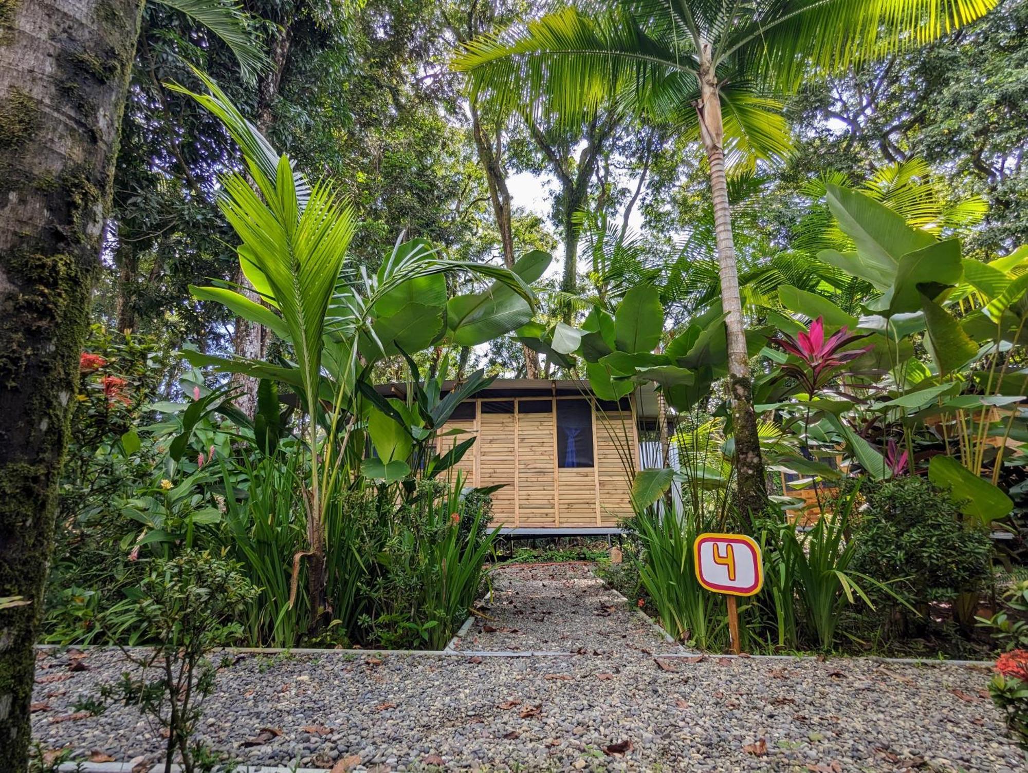Arboura Eco Cabins Увита Экстерьер фото